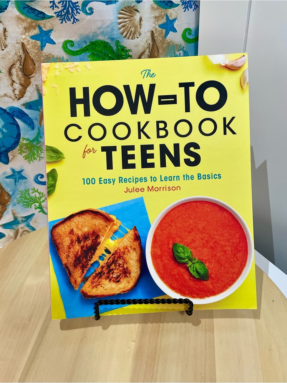 The How-To Cookbook for Teens: 100 Easy Recipes to Learn the Basics